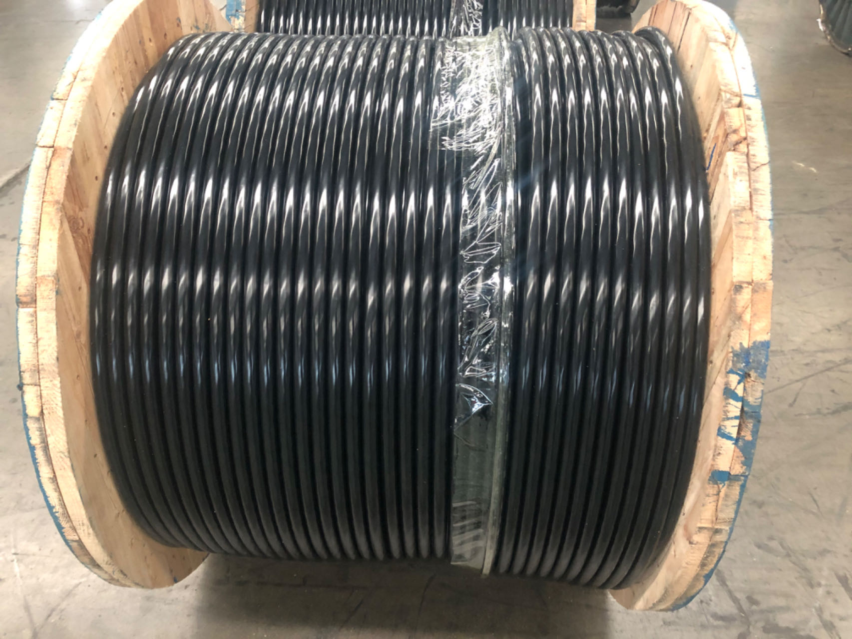 Câble aérien moyenne tension 8 ~ 46 kV