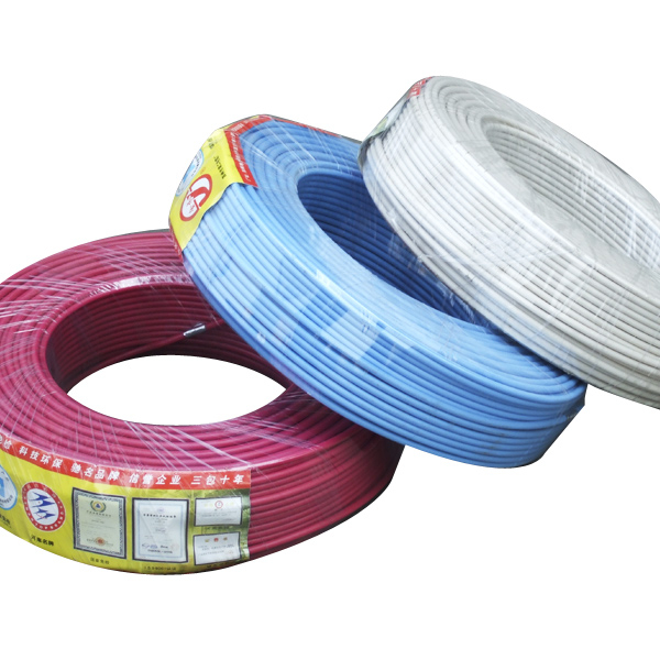 Fil électrique gainé de PVC rigide 